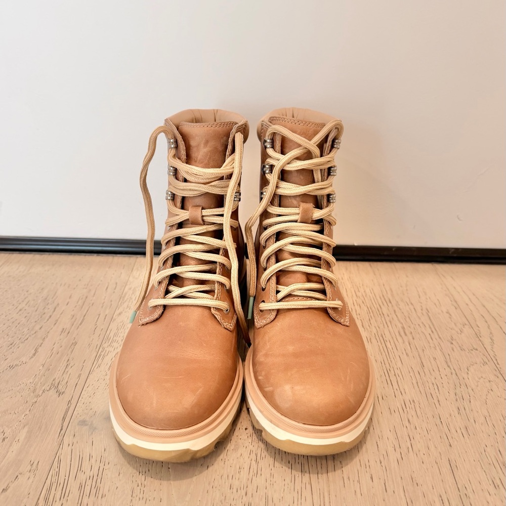 Sorel Women Tan Leather Boots